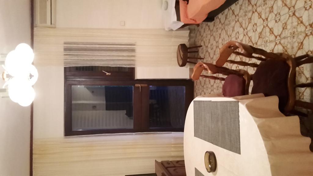 Antonija Apartments With Pool บีโอกราดนาโมรู ภายนอก รูปภาพ