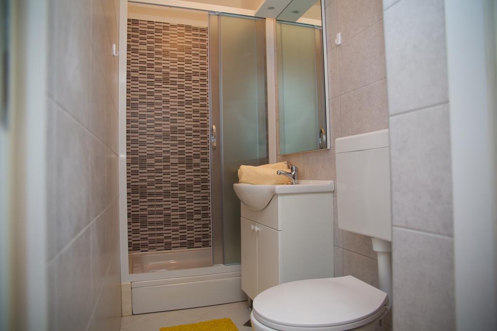 Antonija Apartments With Pool บีโอกราดนาโมรู ภายนอก รูปภาพ