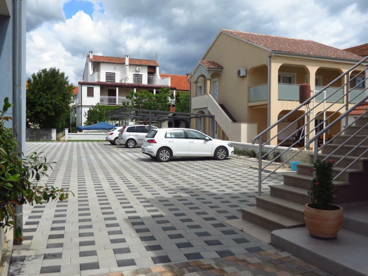 Antonija Apartments With Pool บีโอกราดนาโมรู ห้อง รูปภาพ